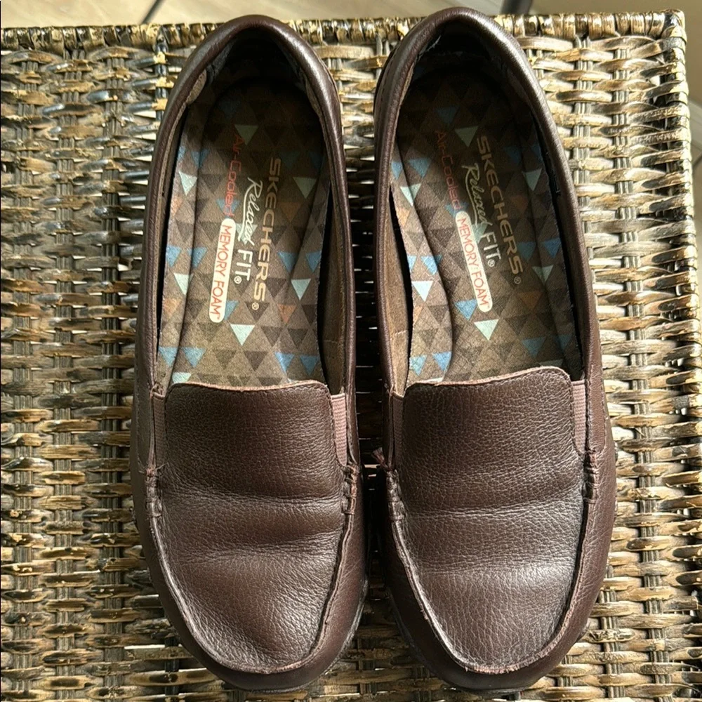 Skechers Air‎ Cooled Memory Foam Brown Leather Slip-On Loafers Women’s Size 6.5